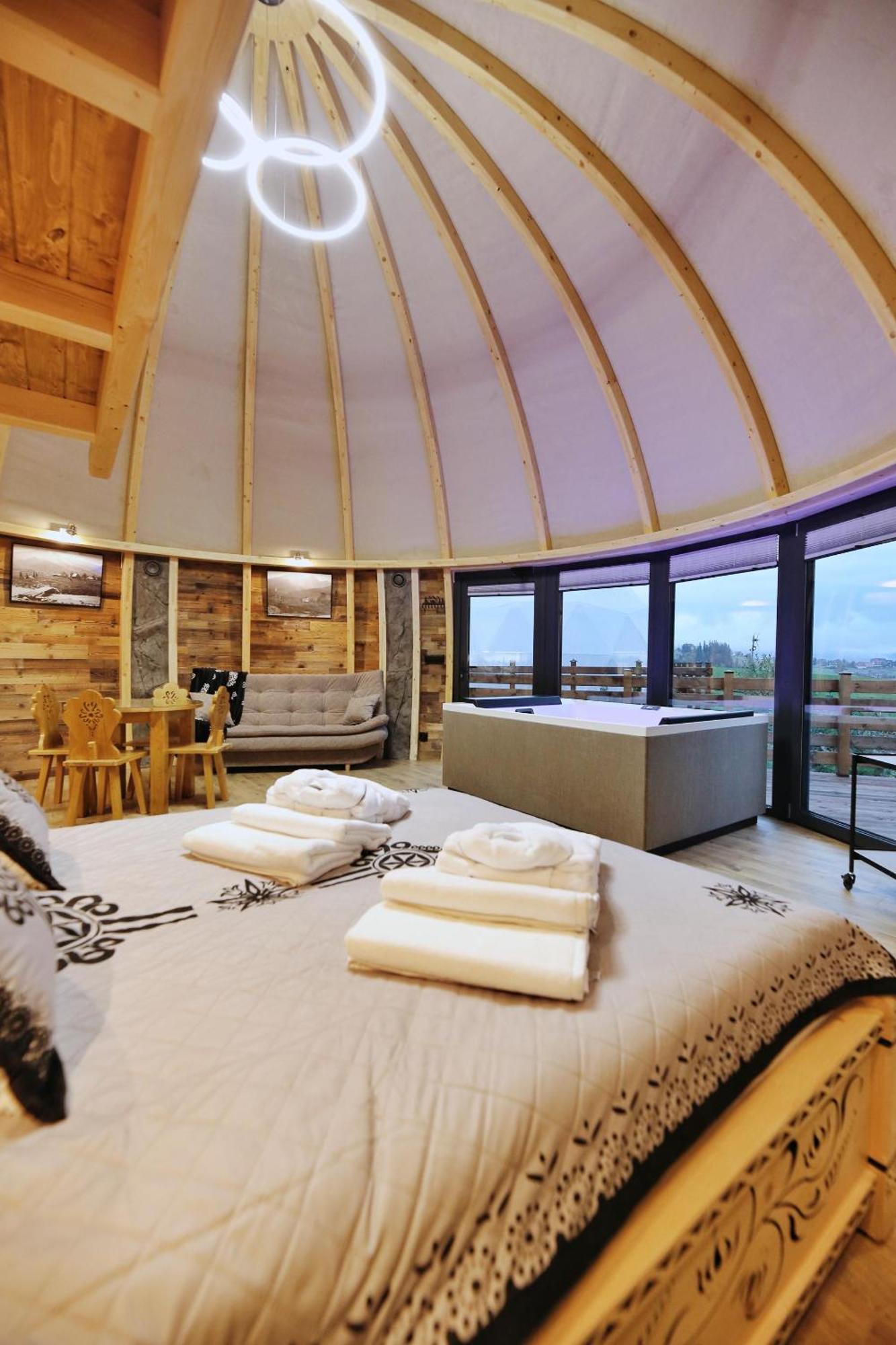 Готель Tatry Mountain Glamp Z Jacuzzi Закопане Екстер'єр фото